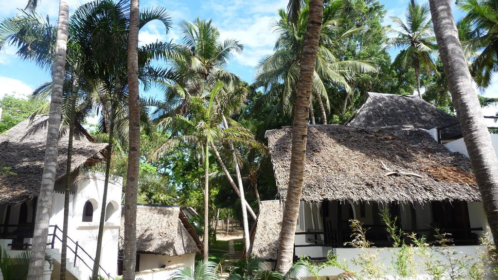 Kusini Beach Cottages Diani Beach Room photo